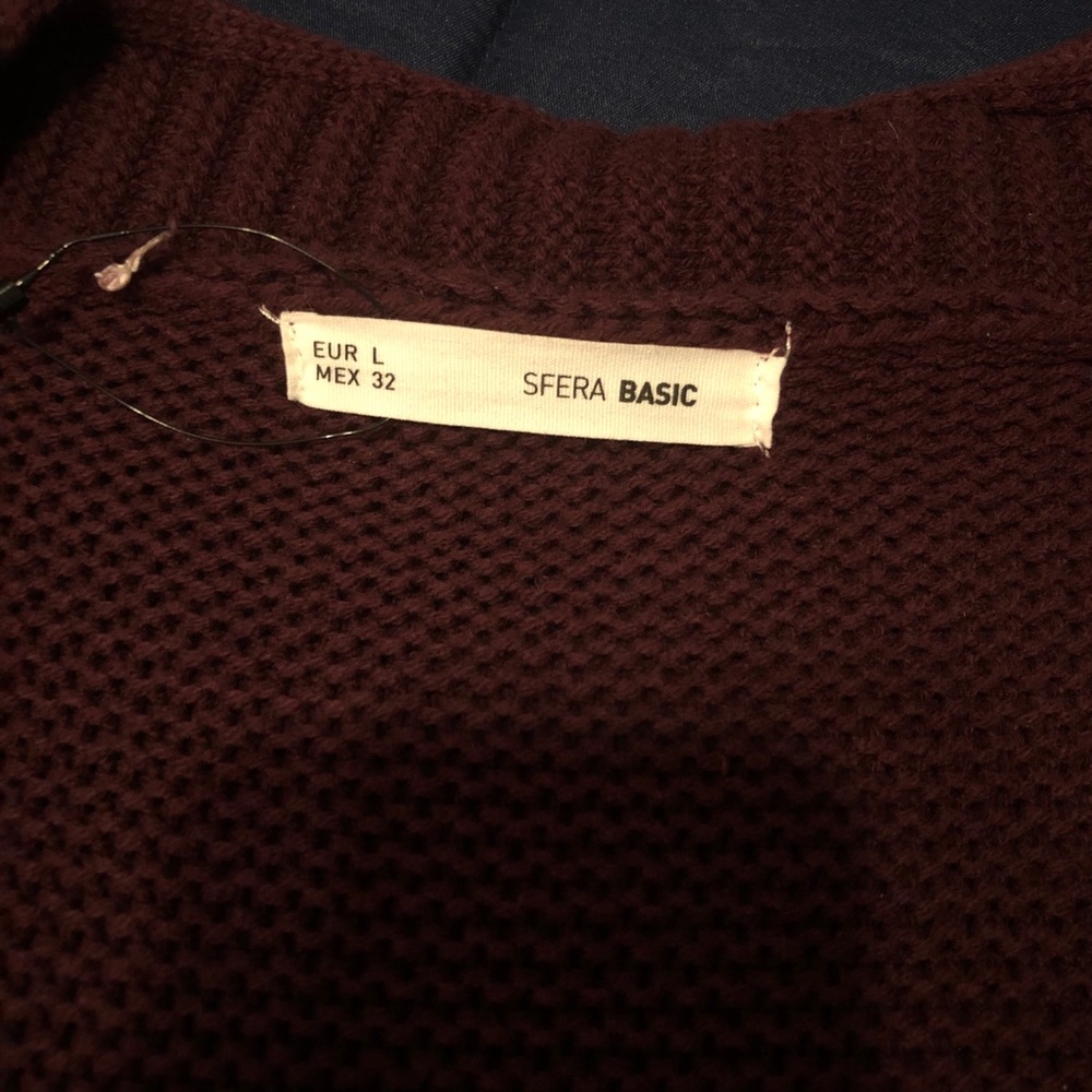 Dark Red Cardigan - Picture 4 of 4